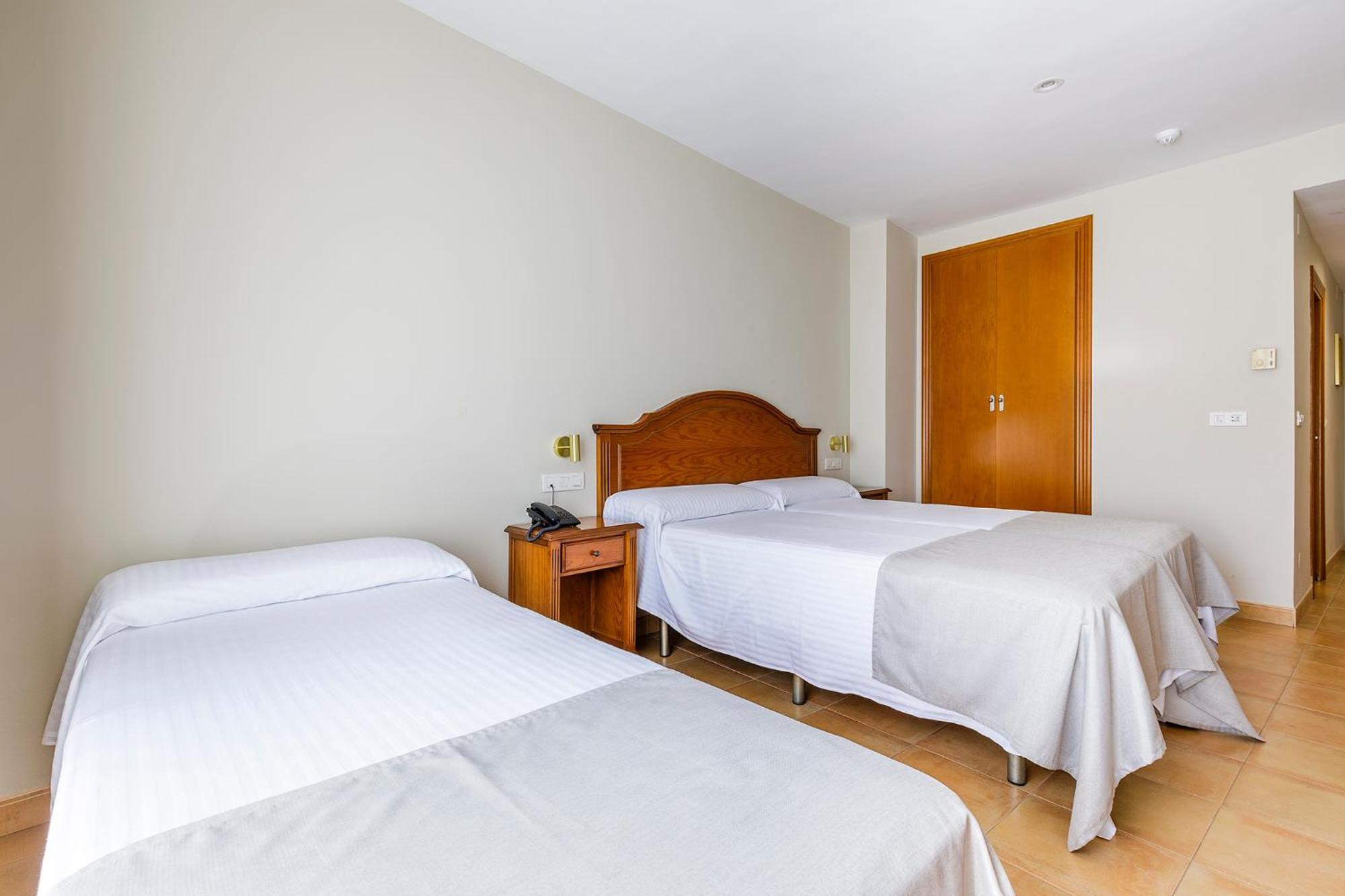 Hotel Almijara - Mares 라 에라두라 외부 사진