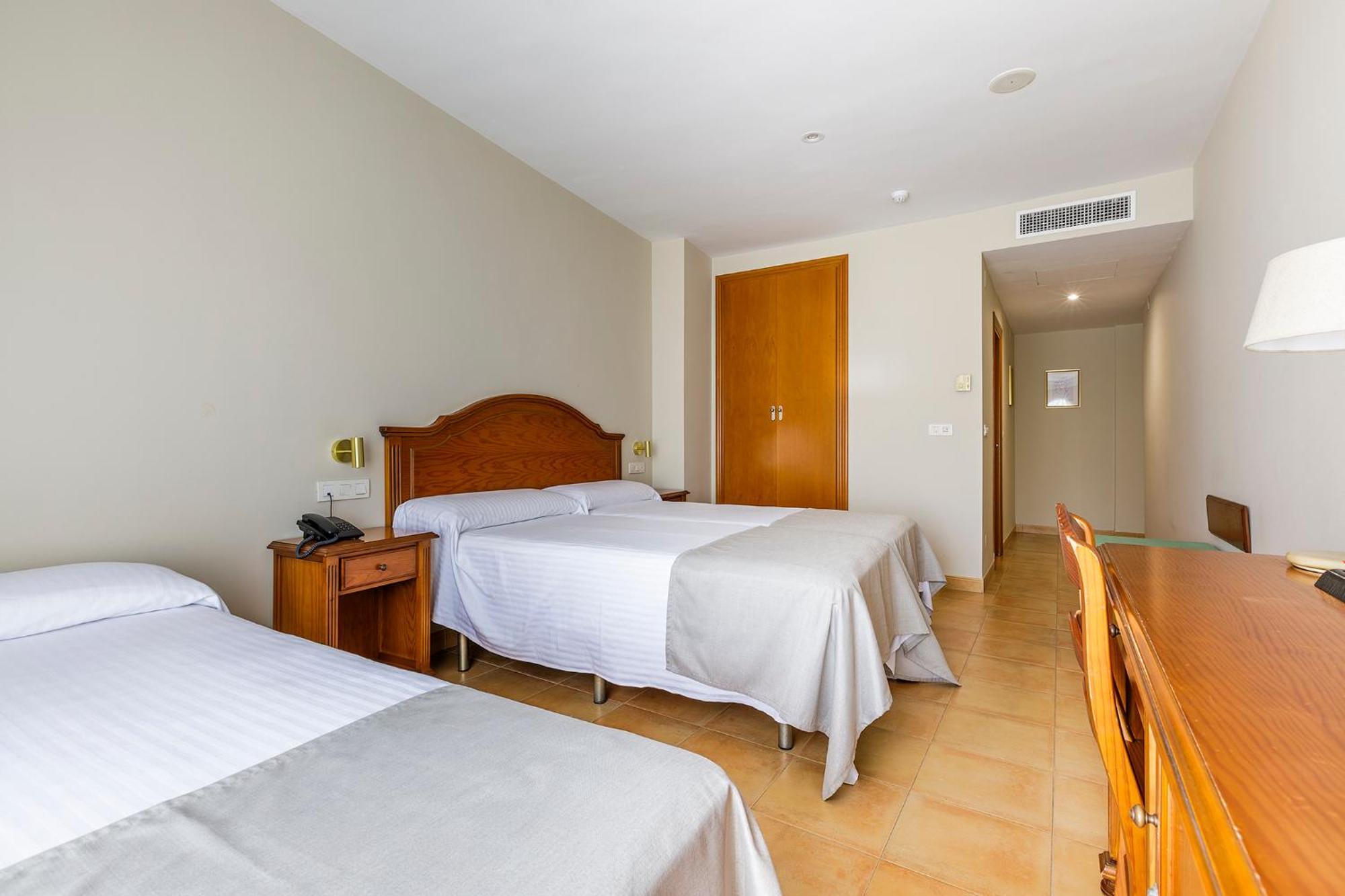Hotel Almijara - Mares 라 에라두라 외부 사진