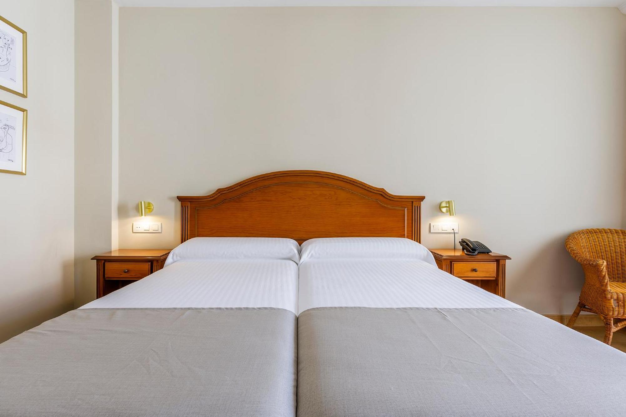 Hotel Almijara - Mares 라 에라두라 외부 사진