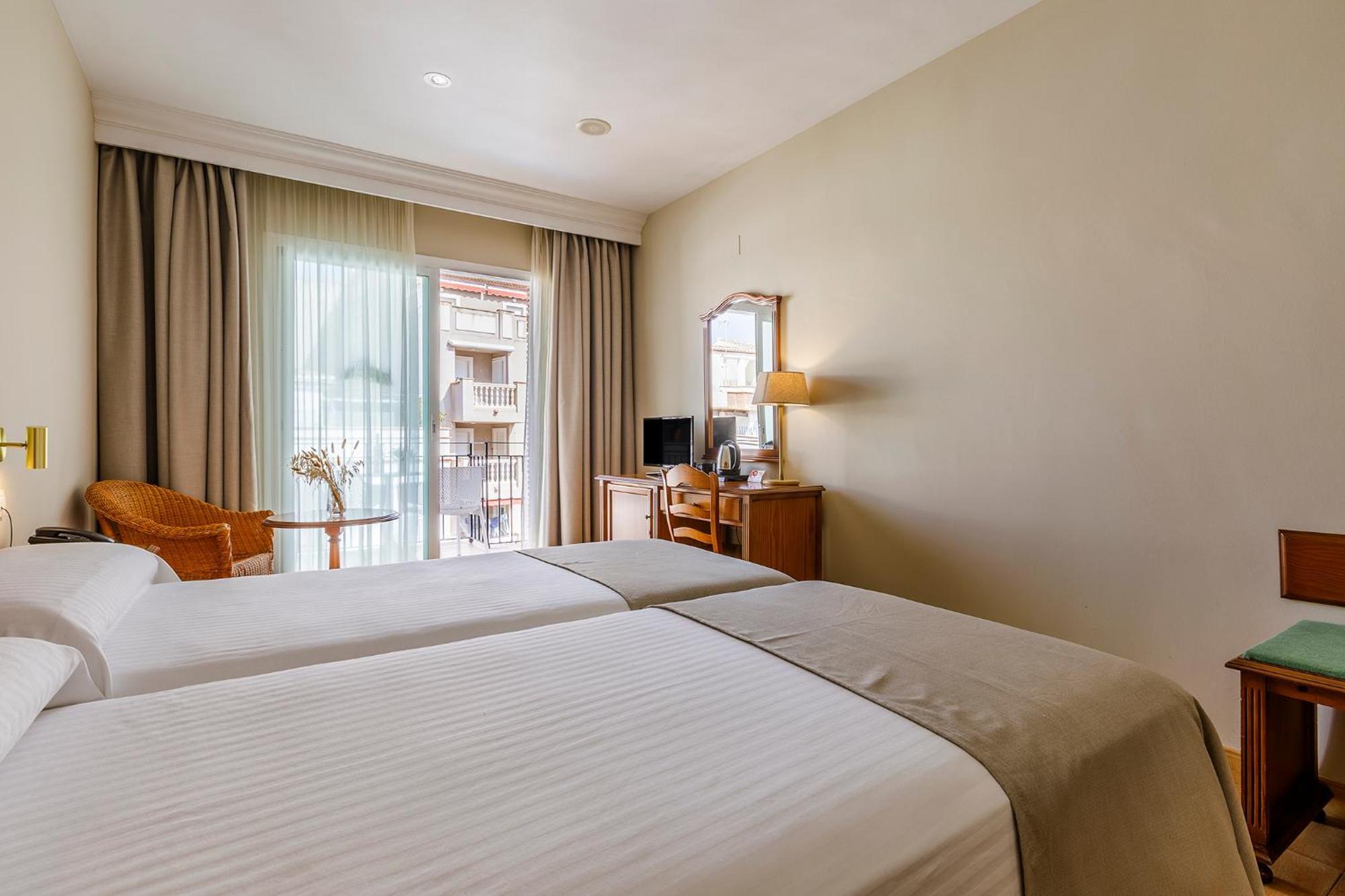 Hotel Almijara - Mares 라 에라두라 외부 사진