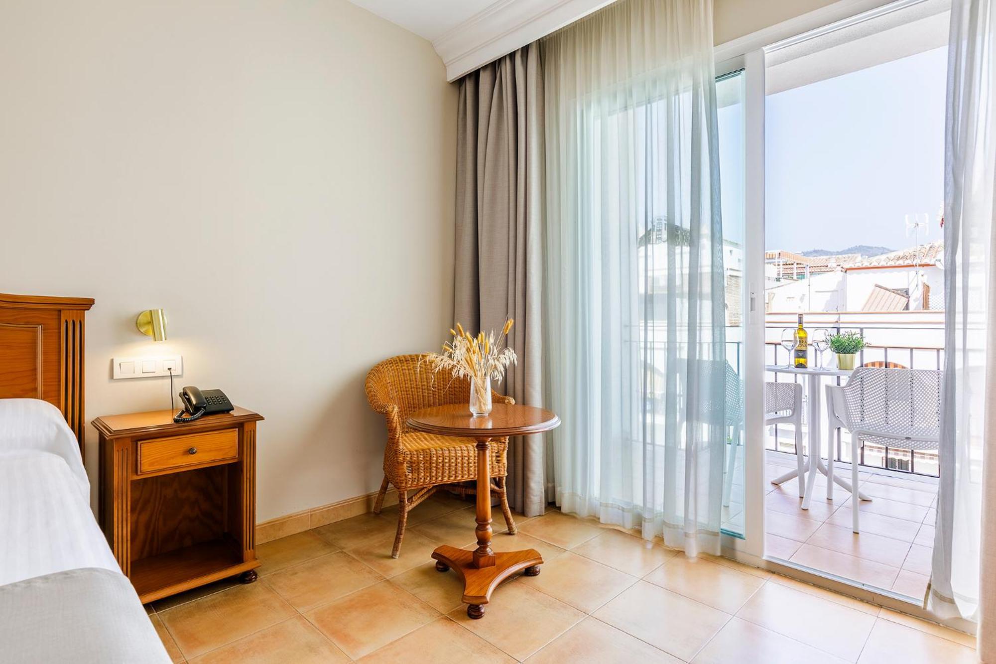 Hotel Almijara - Mares 라 에라두라 외부 사진