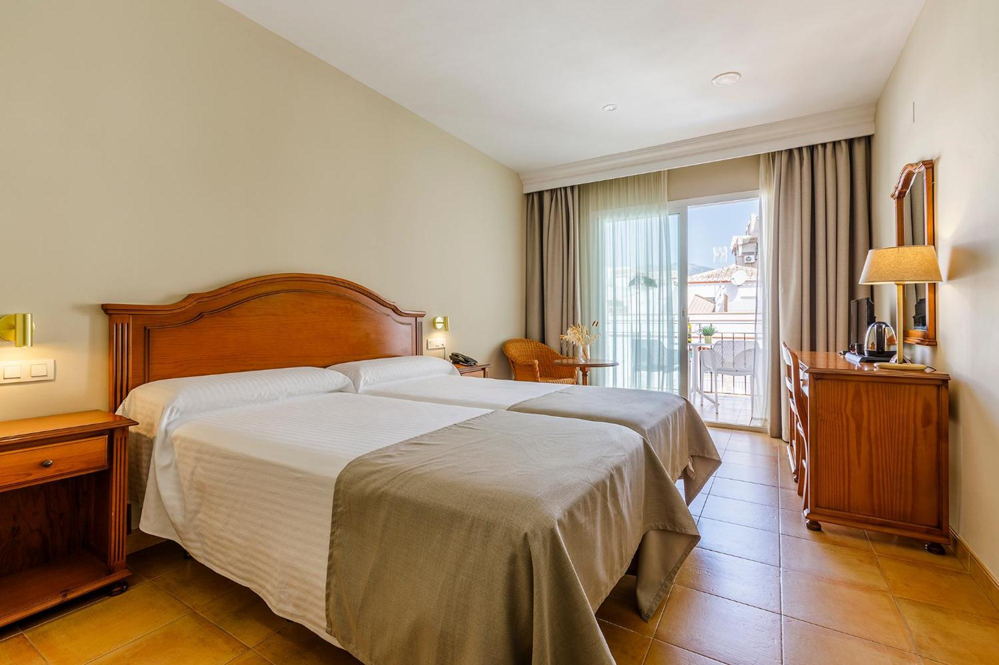 Hotel Almijara - Mares 라 에라두라 외부 사진